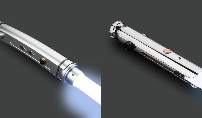 ahsoka tano lightsabers